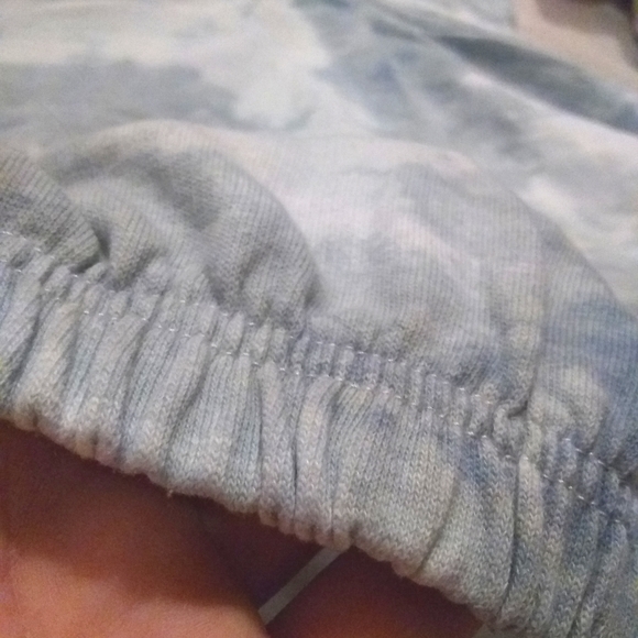 Aeropostale 2 Girls Cropped Hoodies - Picture 7 of 11